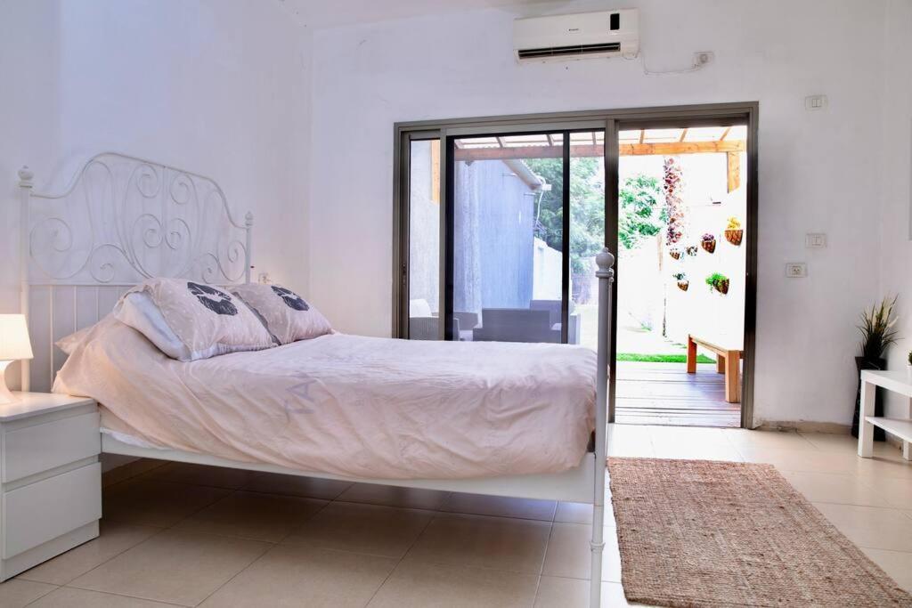 Homey Apartment Near The Beach 哈代拉 外观 照片