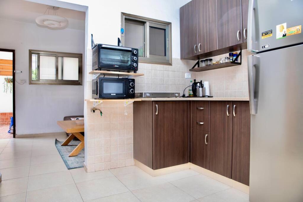 Homey Apartment Near The Beach 哈代拉 外观 照片